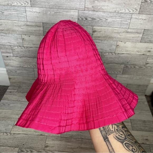 FAIR WEATHER ACCESSORIES Pink Layered Ribbon Hat One Size - Picture 5 of 5